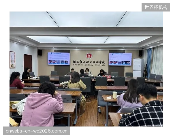 校园体育设备采购环节缺乏统一的科学标准，导致低效甚至无效的“科研产品”大行其道，形成“劣币驱逐良币”的怪圈